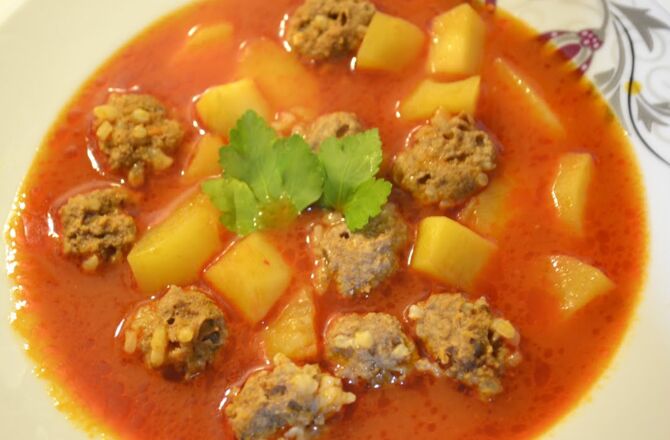 Сулу кёфте – фрикадельки в томатном соусе по-турецки