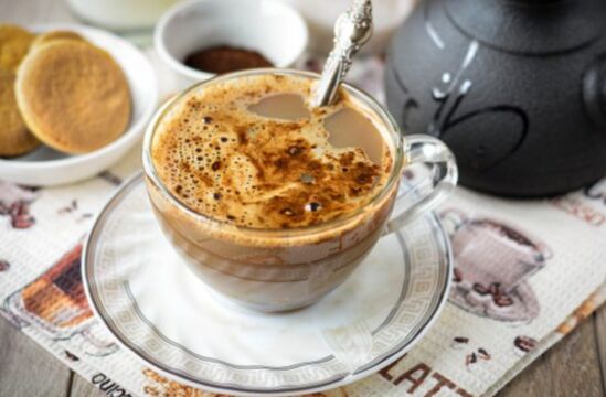 /images/Кофе со специями на молоке в турке